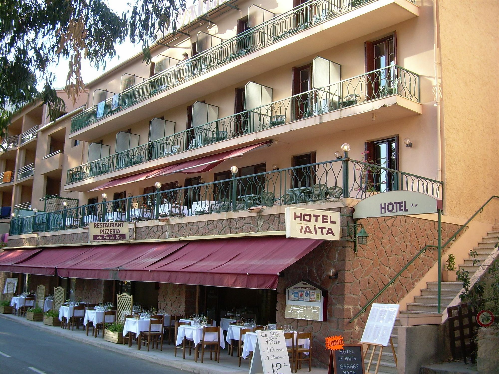 Le Vaita Hotell Porto  Exteriör bild